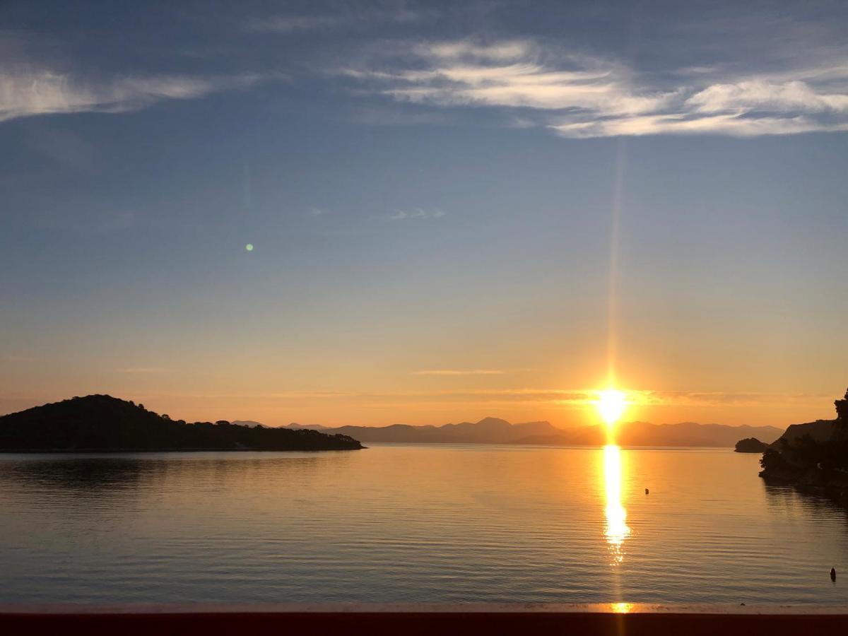 Villa Anita Sobra Exteriör bild