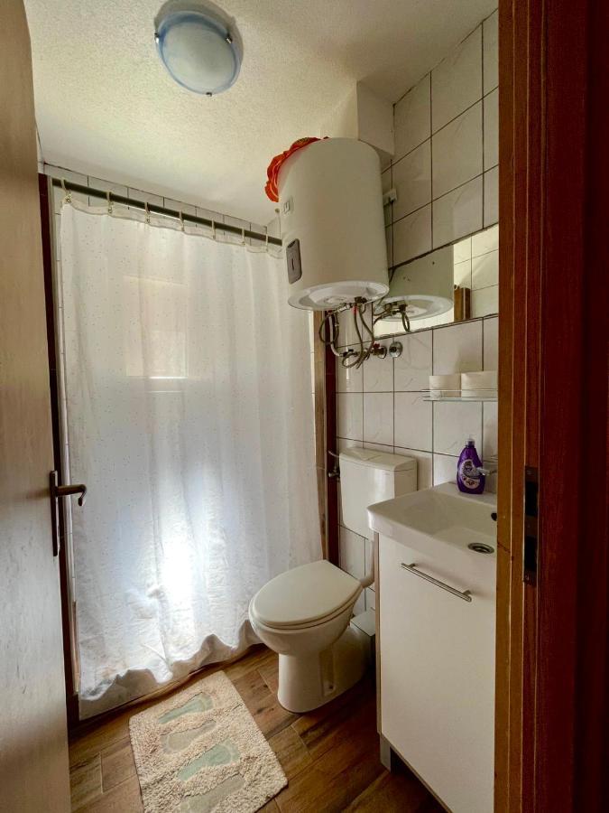 Villa Anita Sobra Exteriör bild