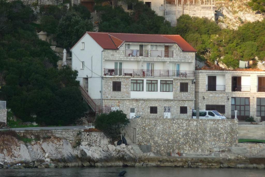 Villa Anita Sobra Exteriör bild